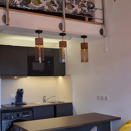 Le De Avec Acces Piscine アパート バンドール